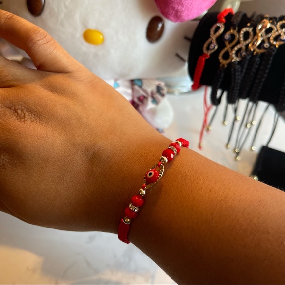 NWOT : Evil Eye Red Bracelet- - Picture 15 of 15